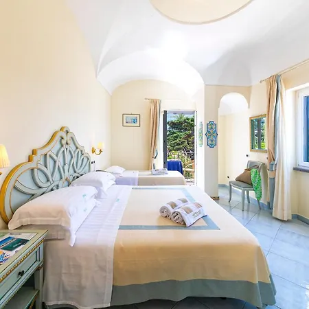 Tritone Resort&spa Hotel 4*