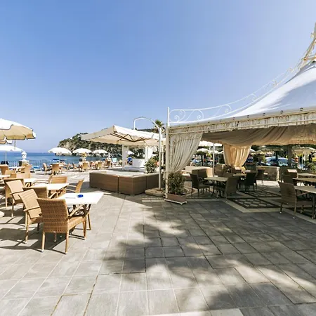 Tritone Resort&spa Hotel 4*
