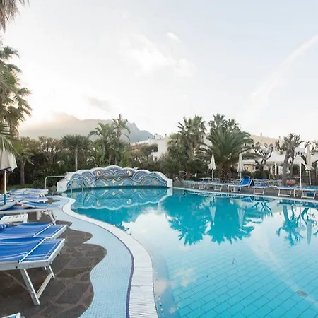 Tritone Resort&spa Hotel