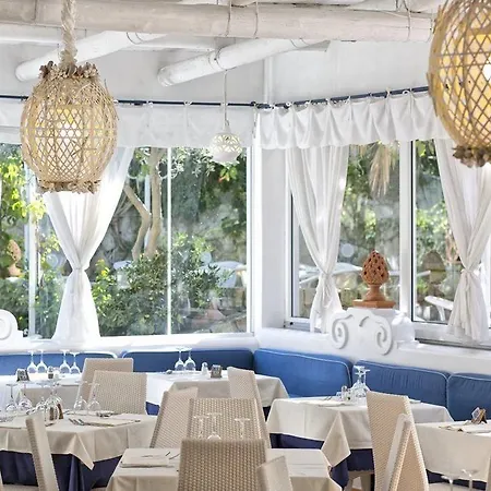 Terme Tritone & ホテル Forio di Ischia