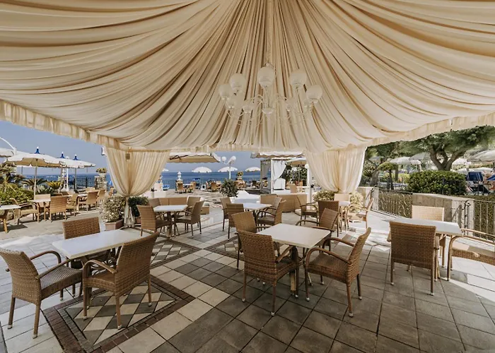 Terme Tritone & Ξενοδοχείο 4*