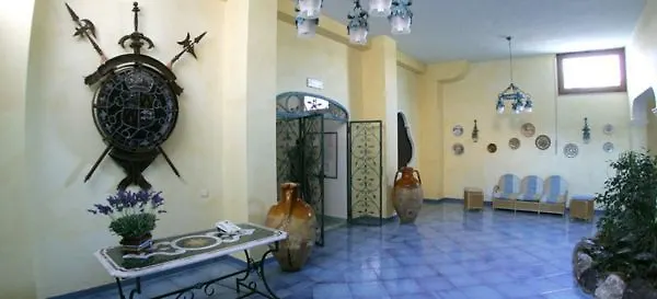 Terme Tritone & فندق