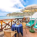Terme Tritone & 4* Forio di Ischia