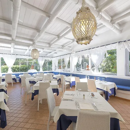 Terme Tritone & 4*
