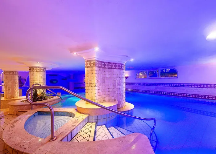 Terme Tritone & 4* Forio di Ischia