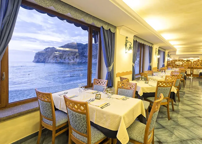 Terme Tritone & Hotell 4*